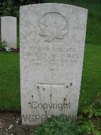 Etaples Military Cemetery - McNally, Ernest